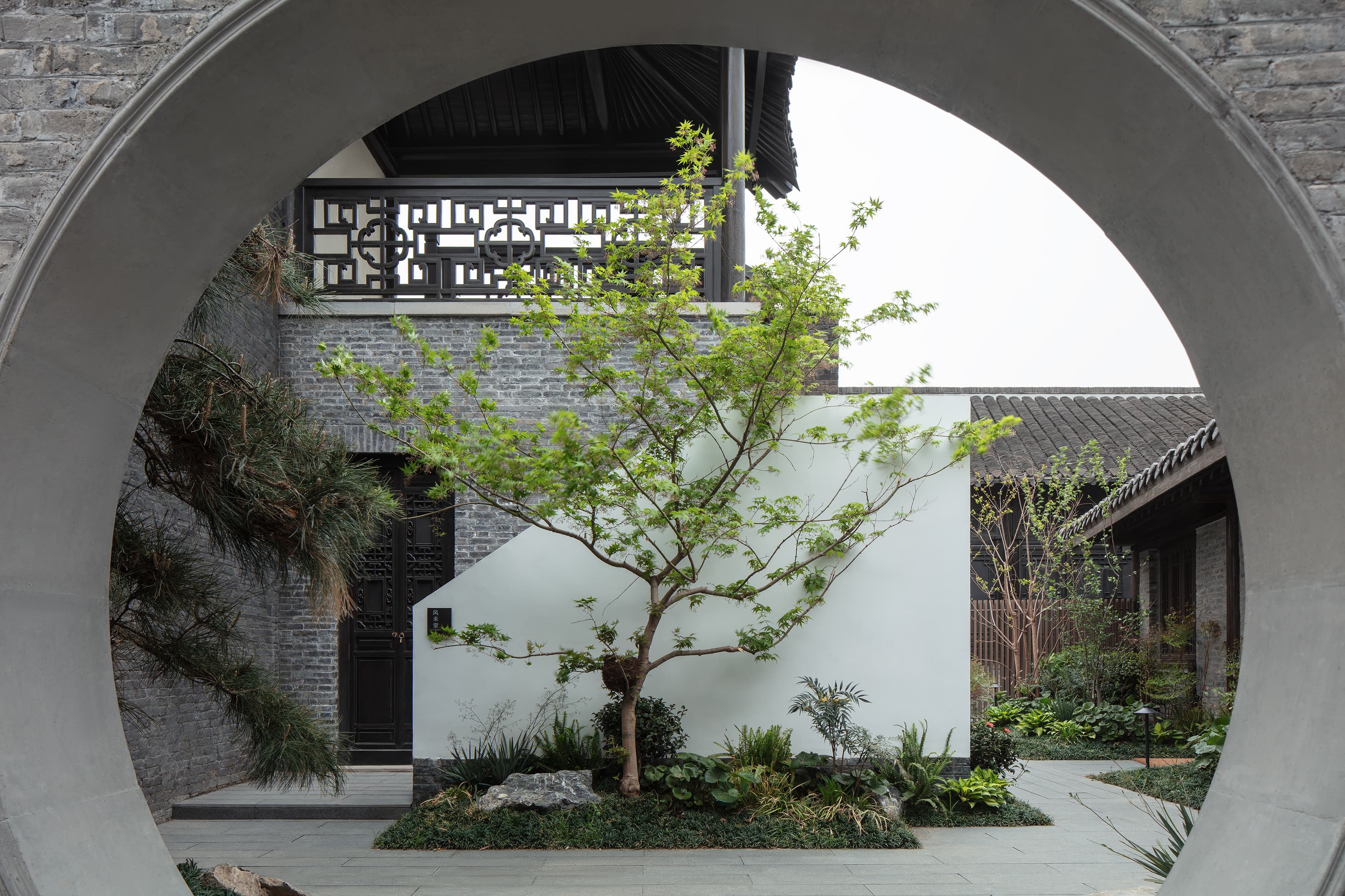 The Architect Who Reads Gardens: B.L.U.E. Architecture Studio Turns A Yangzhou Picture House Into A Place To Stay