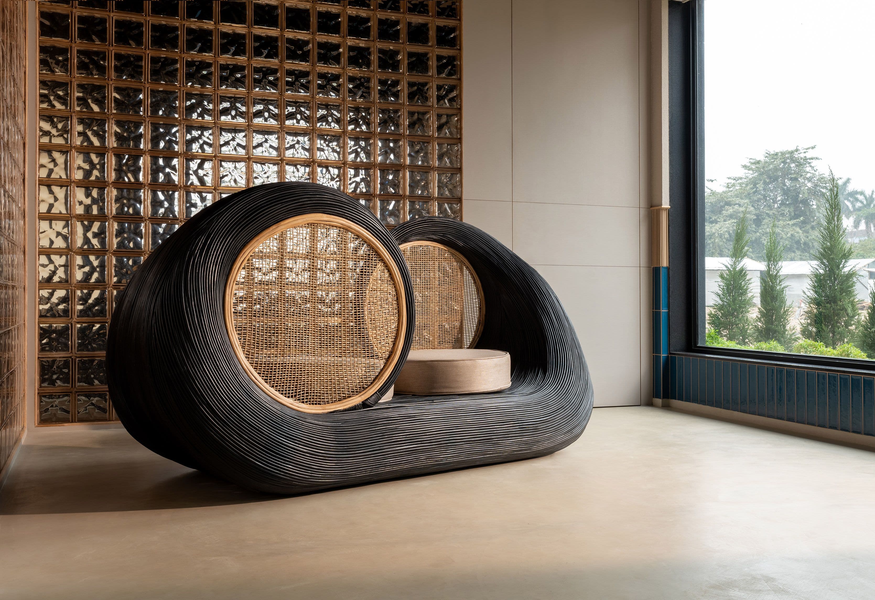 Generative Algorithms: Exploring the New Symbiosis Between Architects and AI